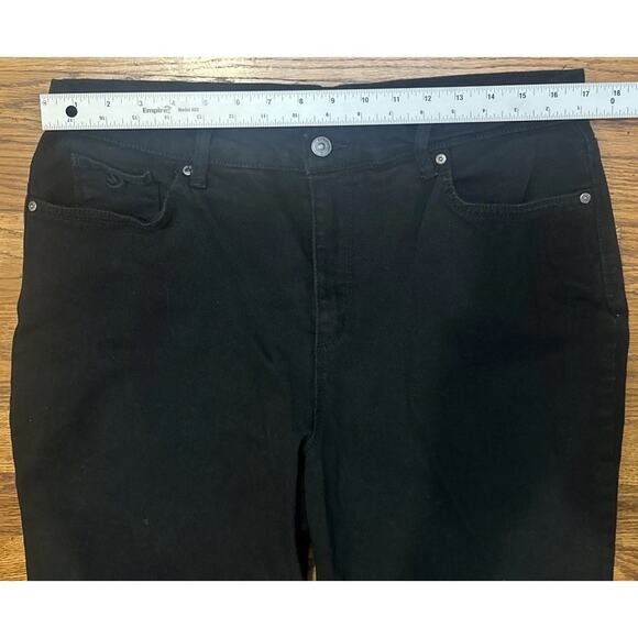Gloria Vanderbilt Jeans Womens Black 16S Amanda Short - Picture 4 of 8